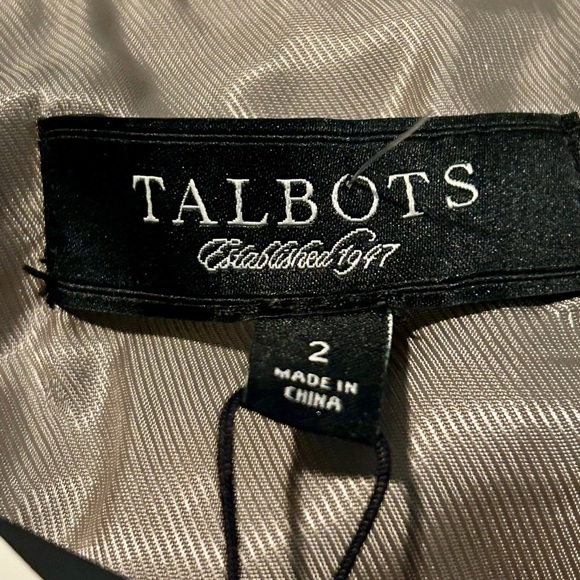 NWT Talbots Suede-Look Snap Front Skirt – Size 2, Retail $249 - Picture 4 of 6